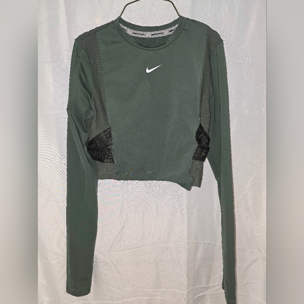 Nike Pro Aeroadapt Women's Green Long Sleeve Athletic Top Small